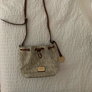 Michael Kors bucket crossbody bag